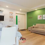 Guest Space Dante - Center , Fast Wi-fi - * Bari
